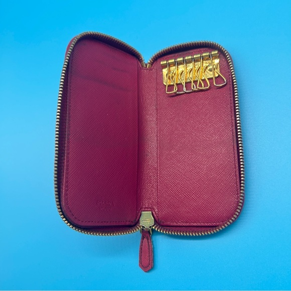 Prada saffiano leather zip key pouch in pink - Picture 4 of 8